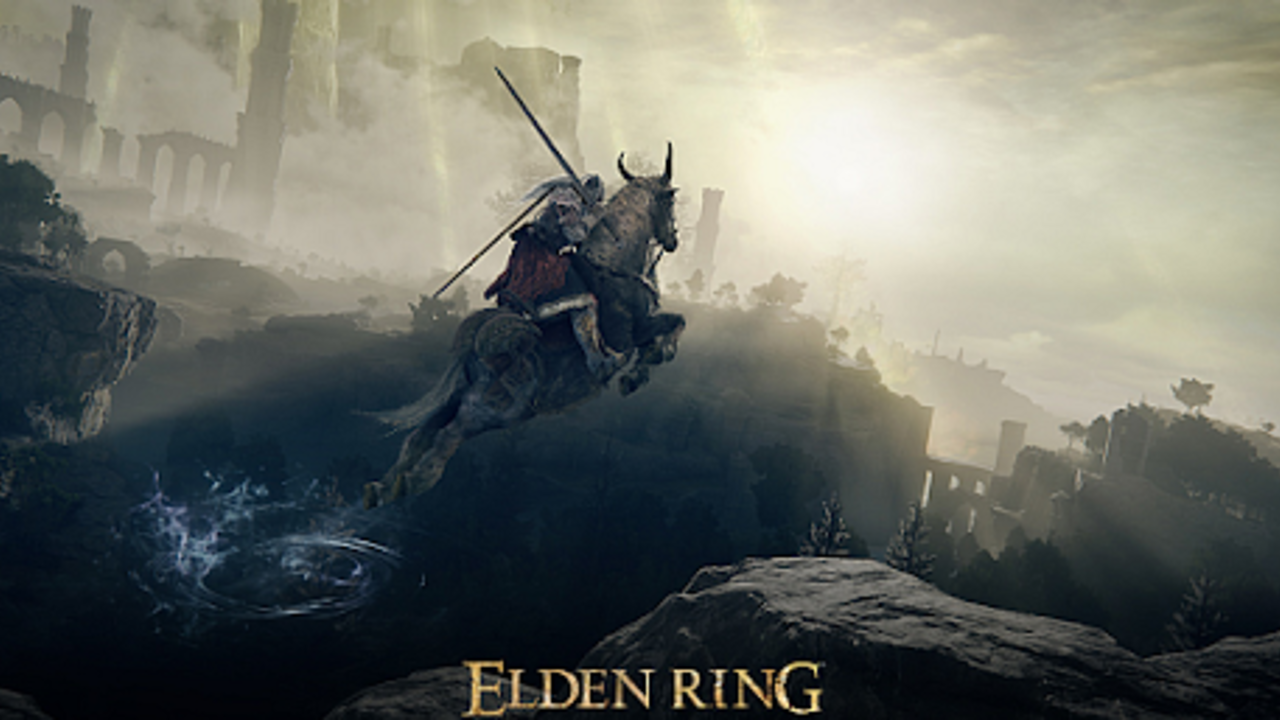 Elden Ring screen z rozgrywki - gracz skacze przez urwisko na wierzchowcu